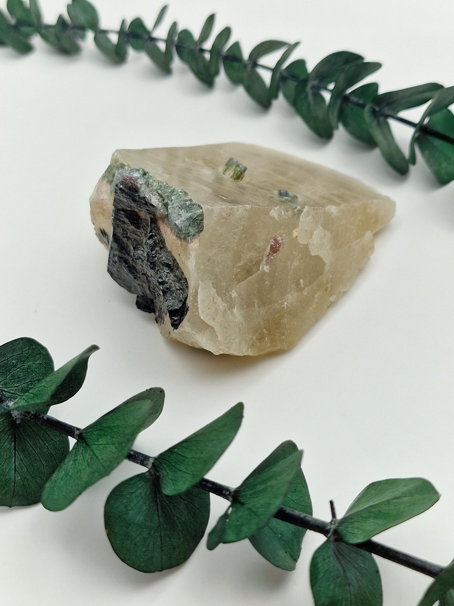 Grüner Turmalin in Quarz 💚 GT27