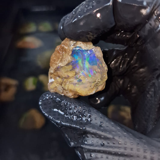 Wasseropal aus Äthiopien 🌈 22,51g