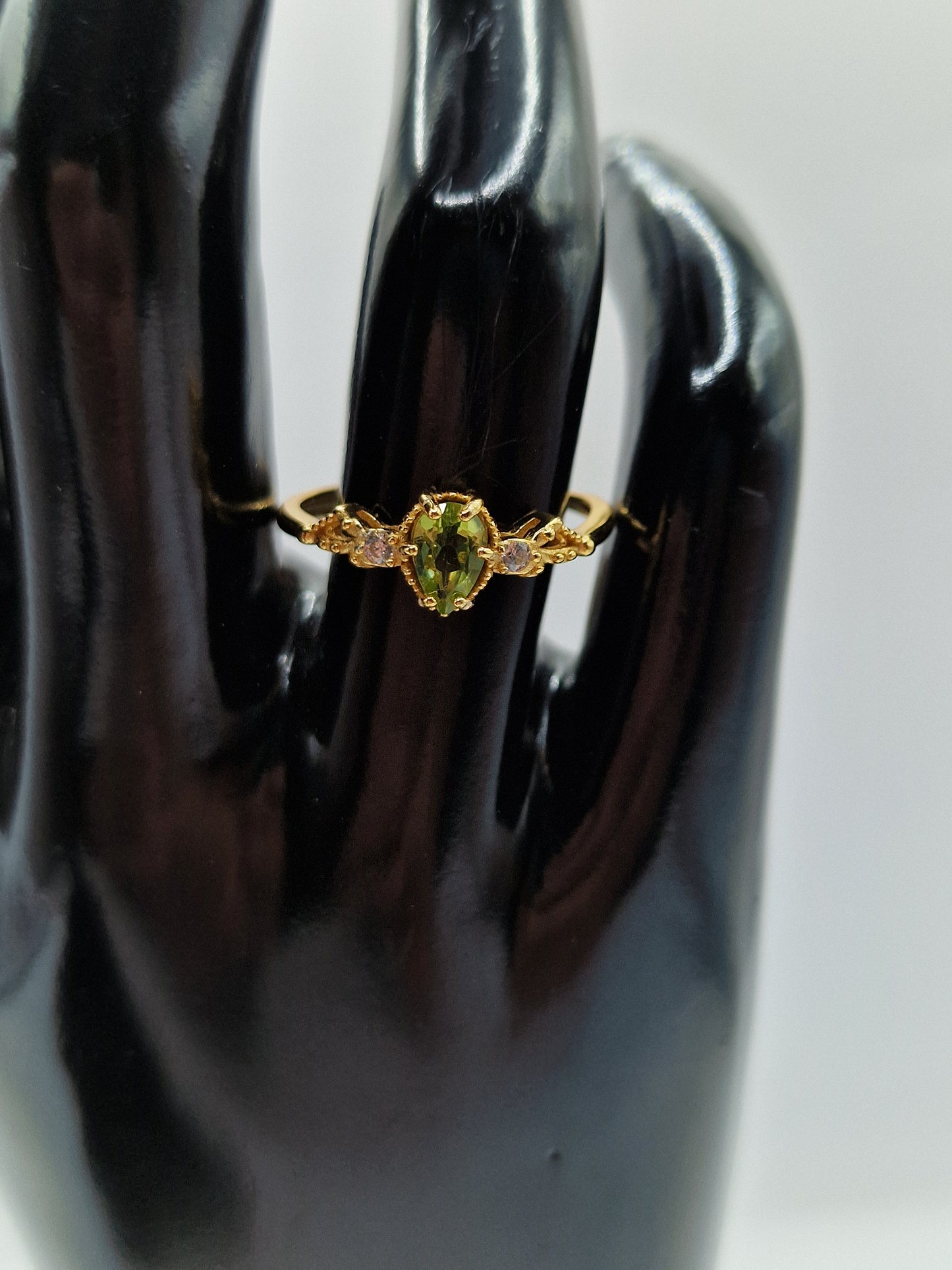 Peridot Ring 💚 BC24