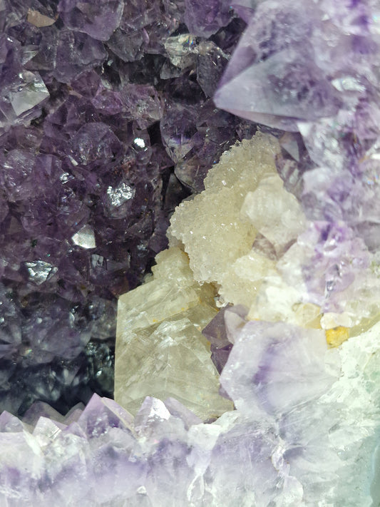 Amethyst Kathedrale 🔮 AM332