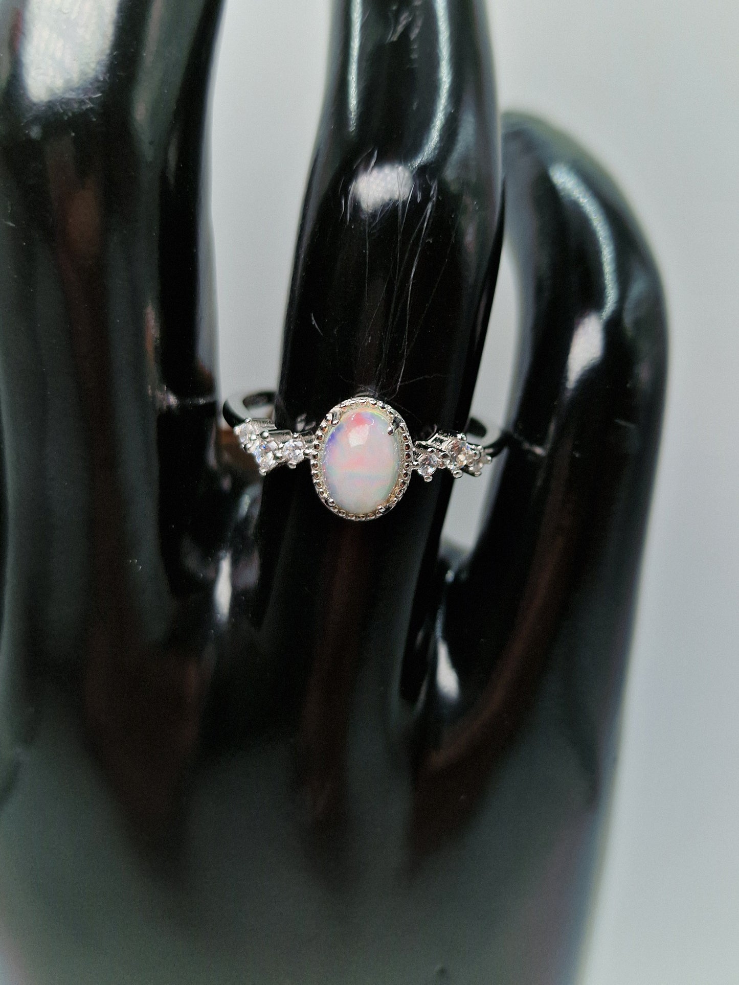 Opal Ring 🌈 J25