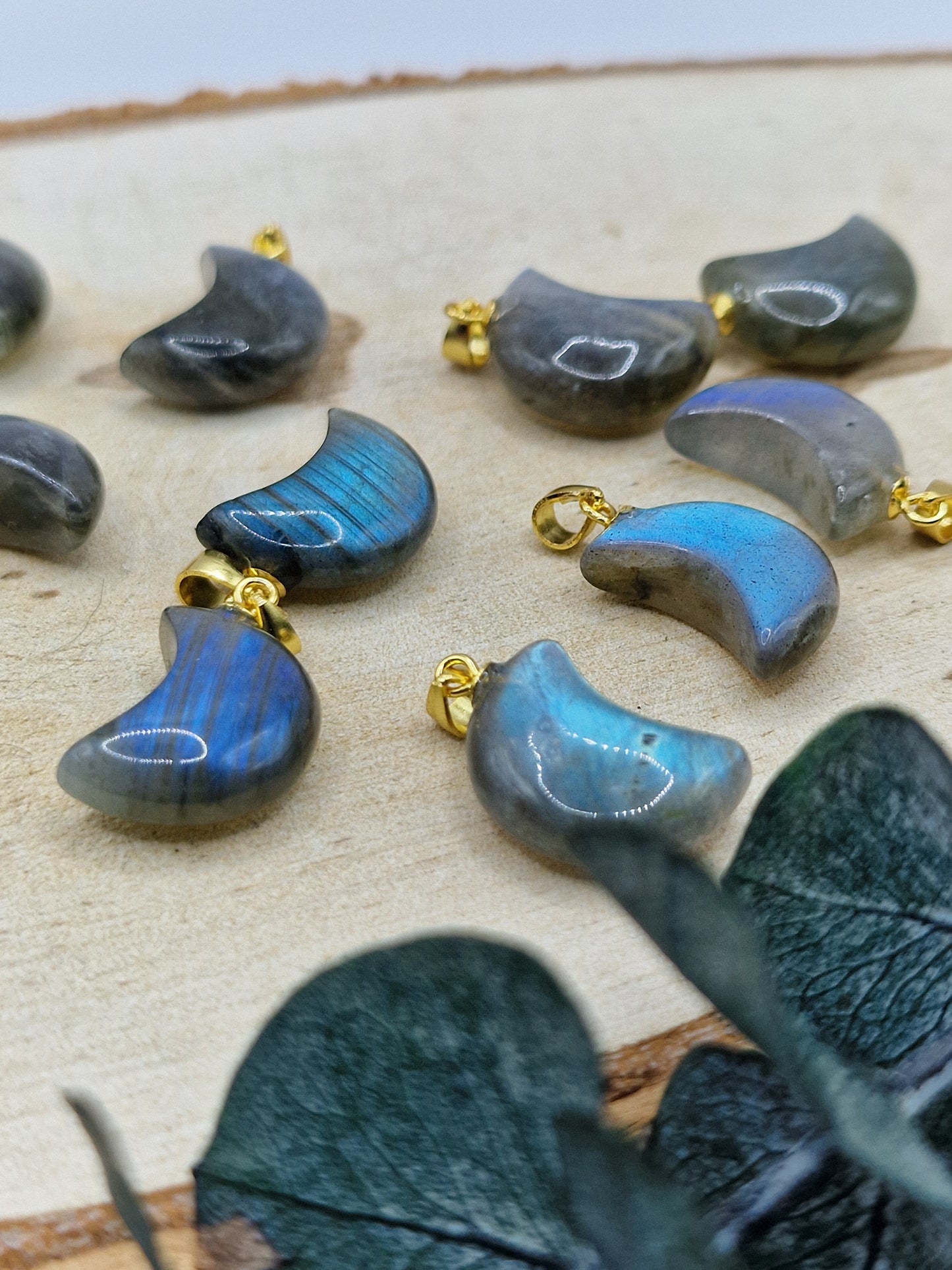 Labradorit Mondanhänger in Gold 🌈