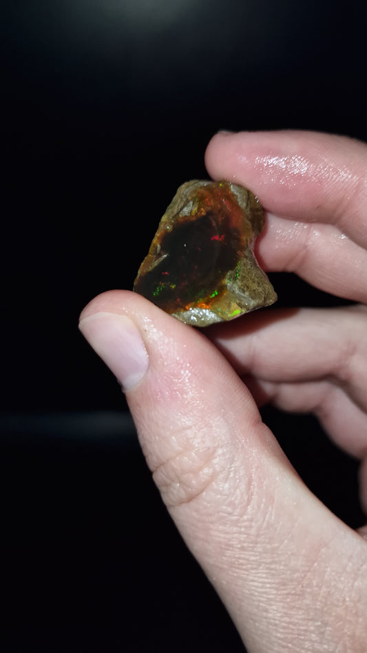 Wasseropal aus Äthiopien 🌈 9,77g