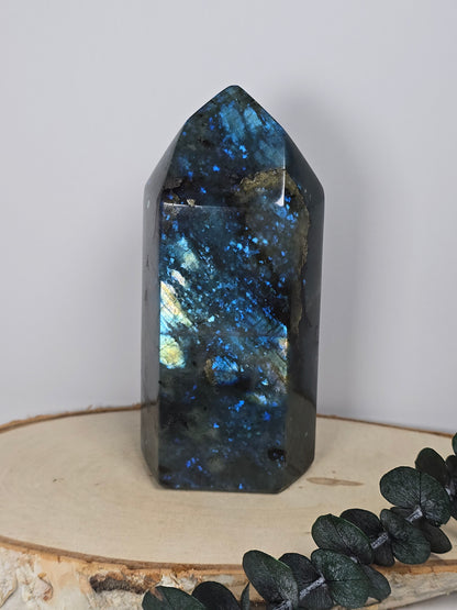 Labradorit Turm 🌈 LT76