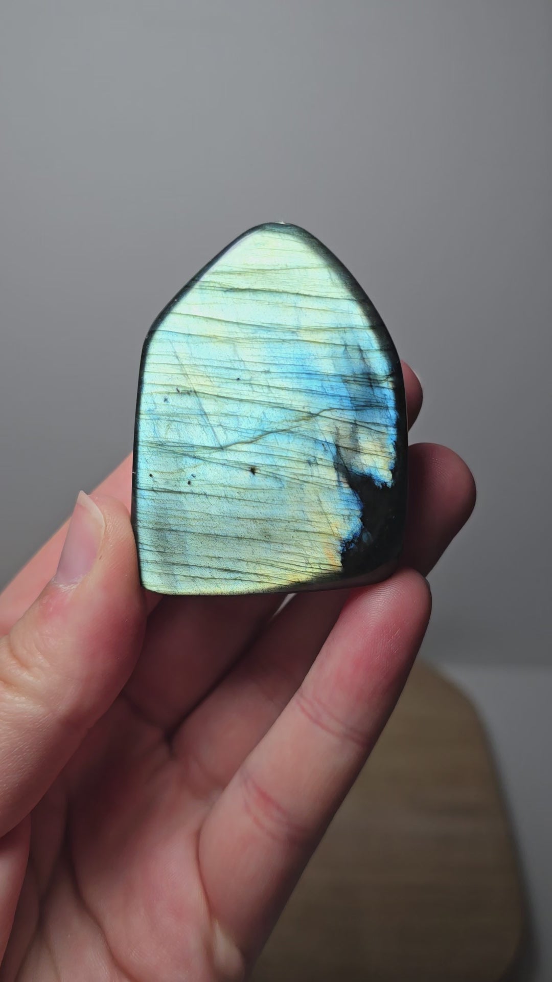 High Quality Labradorit Freiform 🌈 AZ13