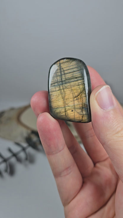 High Quality Labradorit Freiform 🌈 CA7