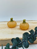 Orangencalcit Kürbis mit Serpentin Stängel 🎃