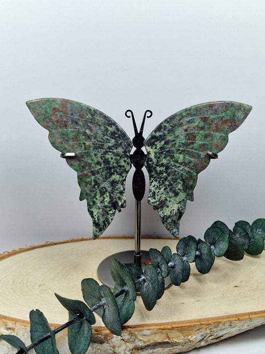 Rubin in Zoisit Schmetterling 🦋 137
