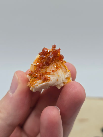 Vanadinit auf Baryt aus Marokko 🔥 7 – 20€