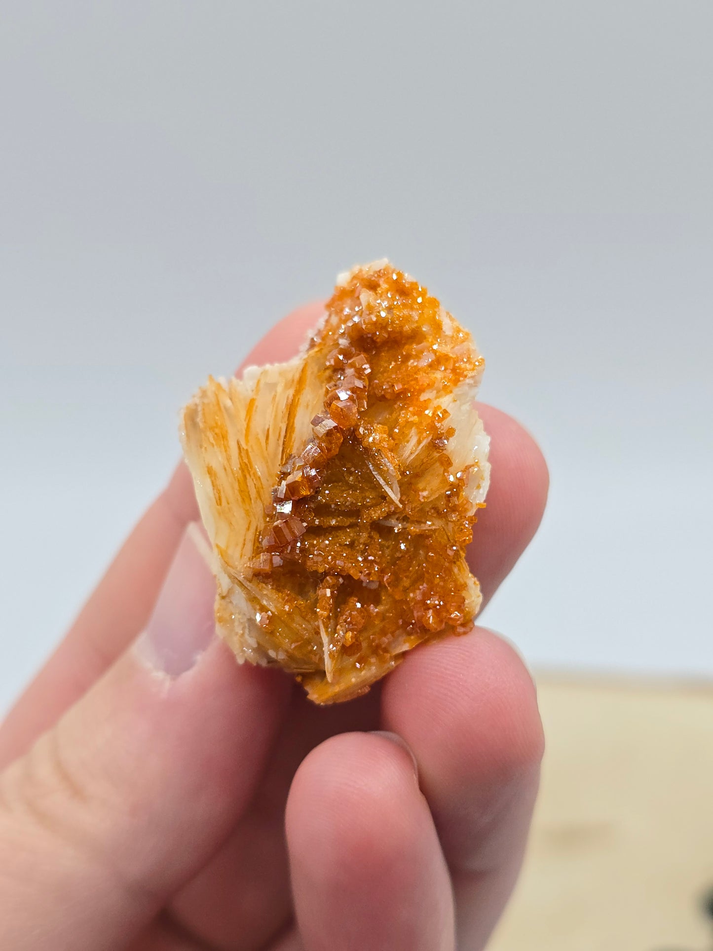 Vanadinit auf Baryt aus Marokko 🔥 7 – 20€