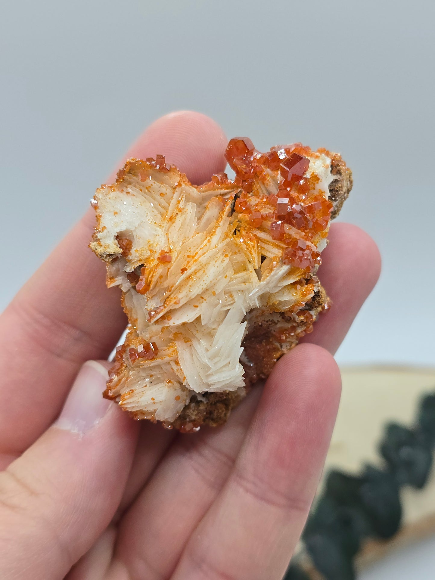 Vanadinit auf Baryt aus Marokko 🔥 21 – 68€