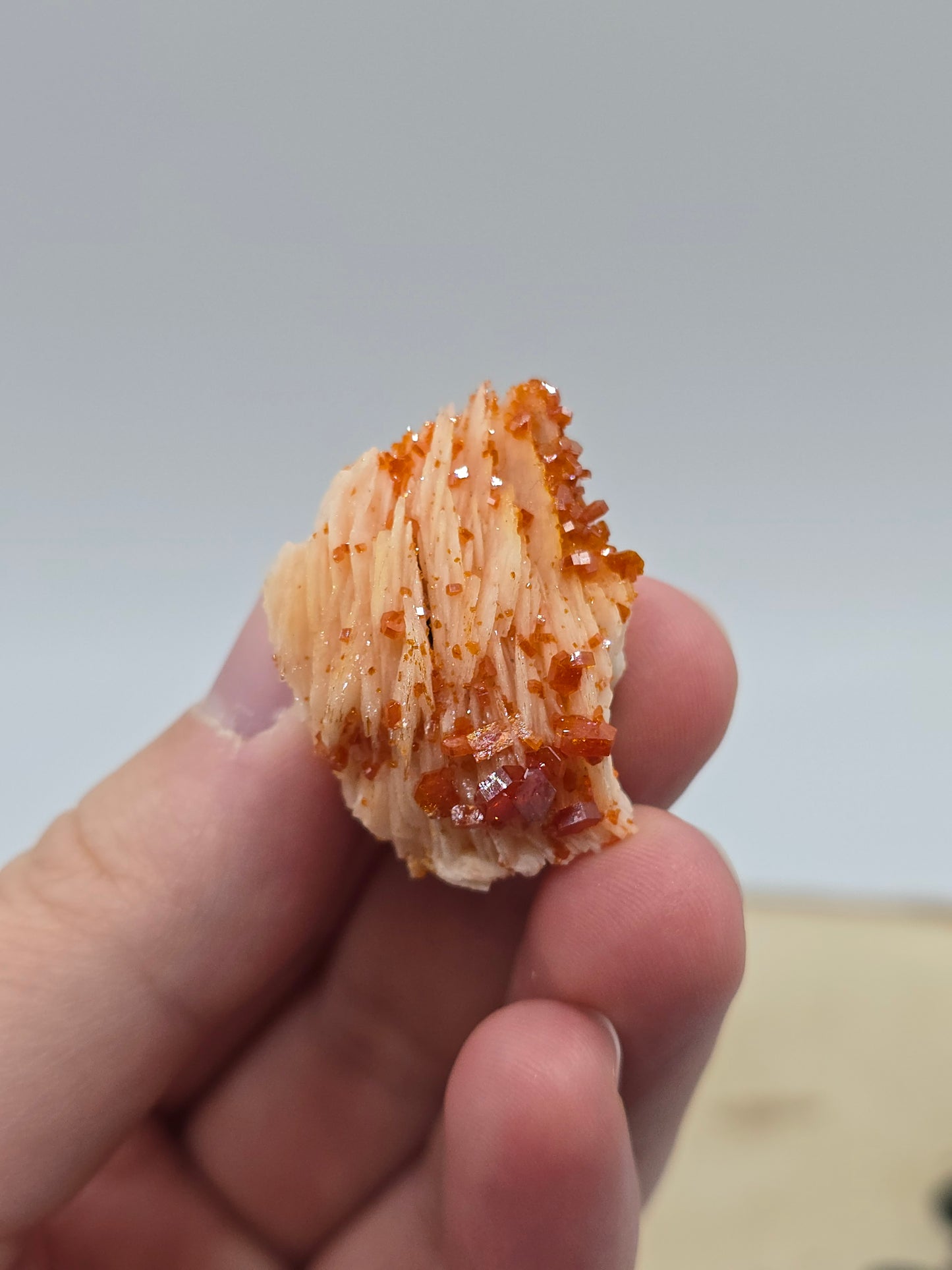 Vanadinit auf Baryt aus Marokko 🔥 7 – 20€