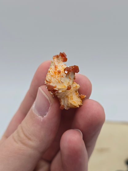 Vanadinit auf Baryt aus Marokko 🔥 7 – 20€