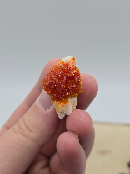 Vanadinit auf Baryt aus Marokko 🔥 7 – 20€