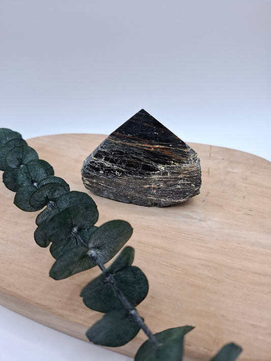 Schwarzer Turmalin Spitze halbpoliert 🖤 AA18