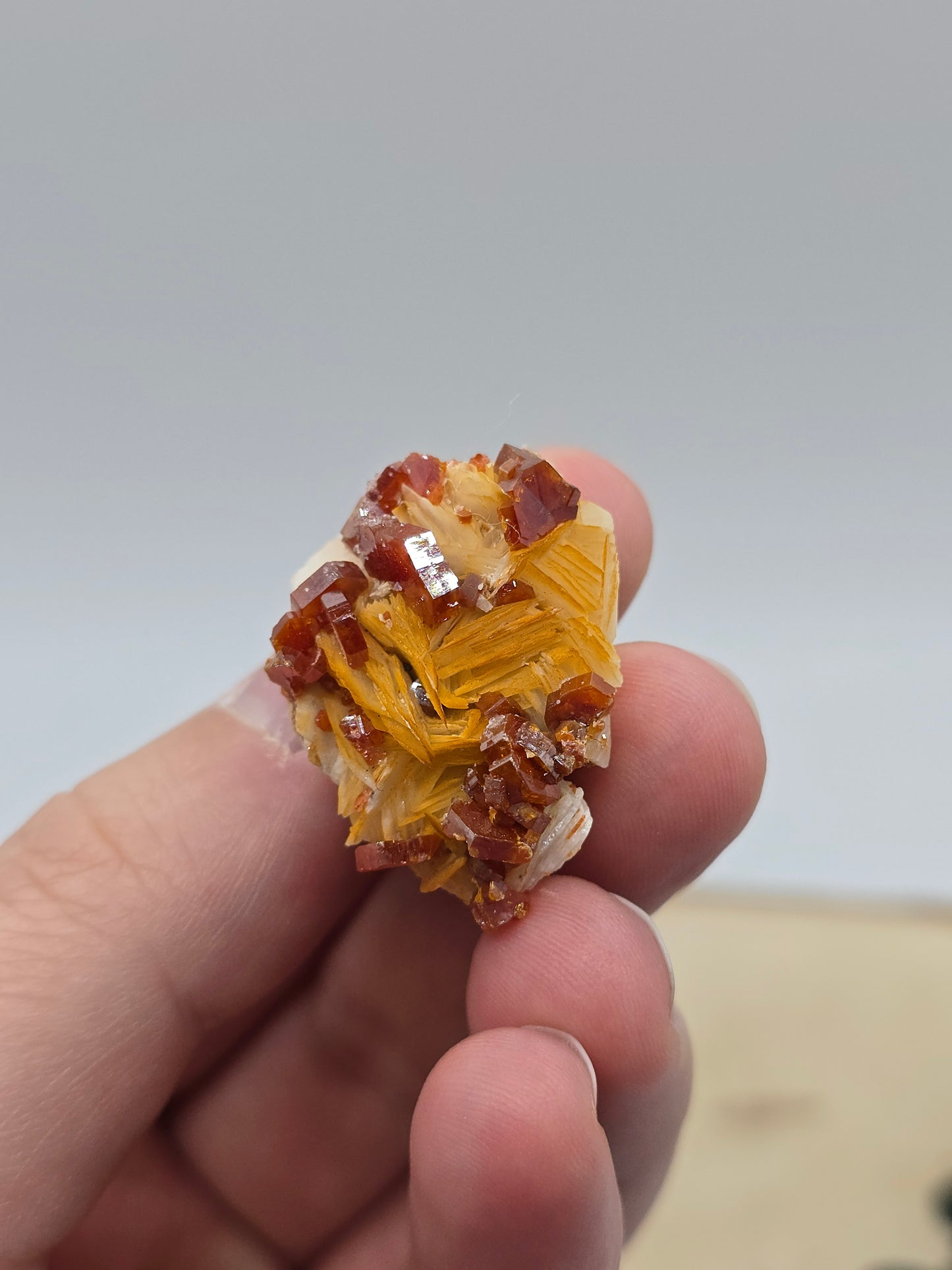 Vanadinit auf Baryt aus Marokko 🔥 7 – 20€