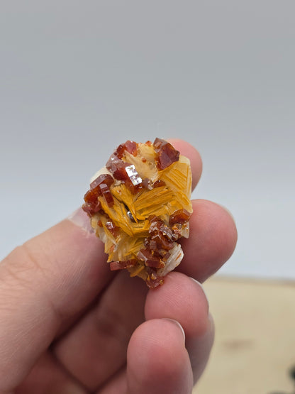 Vanadinit auf Baryt aus Marokko 🔥 7 – 20€